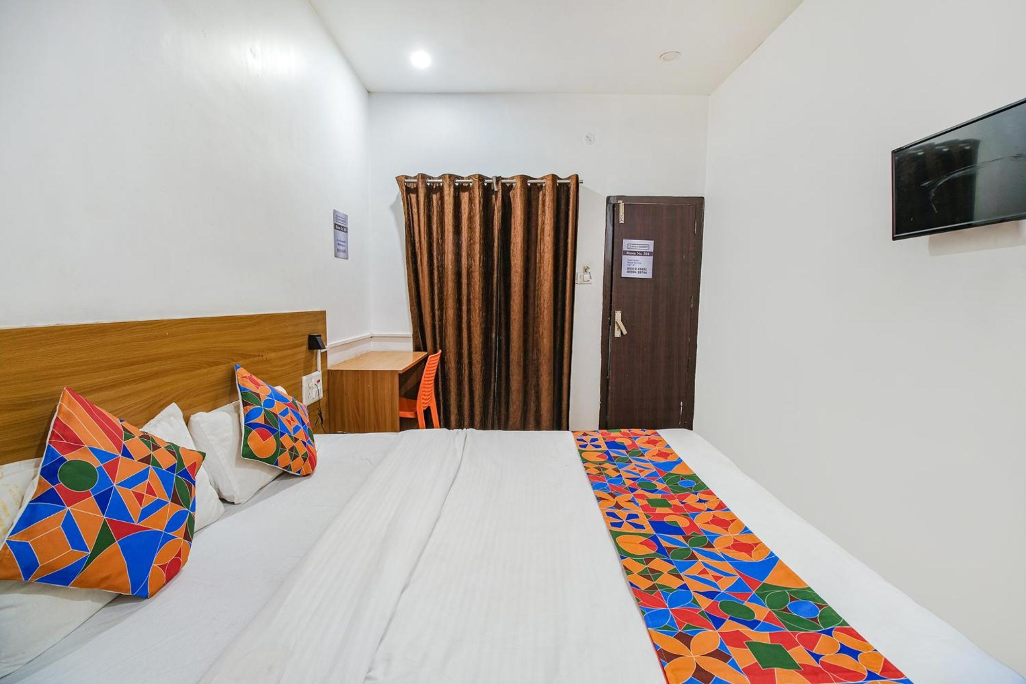 Hotel Fabexpress Anurag Residency Guwahati Esterno foto