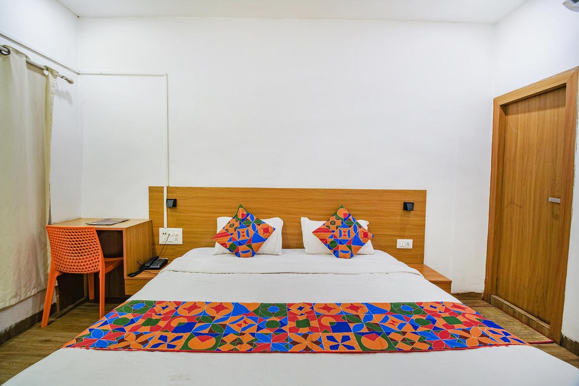Hotel Fabexpress Anurag Residency Guwahati Esterno foto